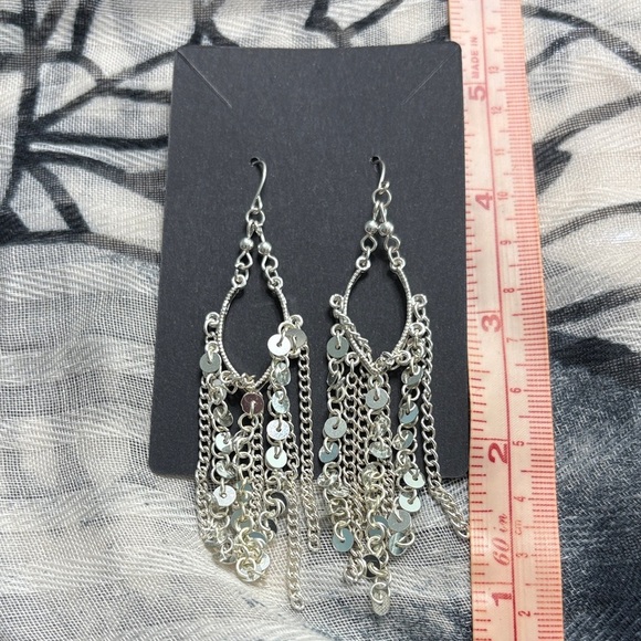 Jewelry - Chic Silver Chain Dangle Earrings